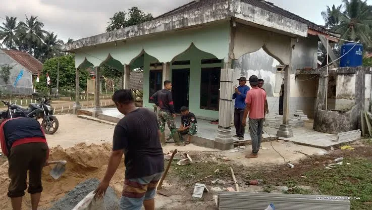 Renovasi Mushola Kampung